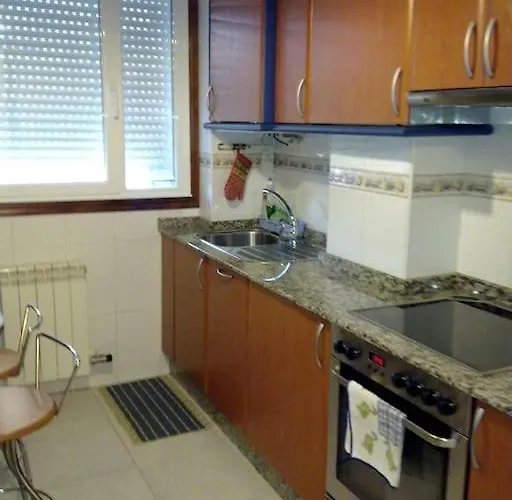 Piso Acogedor Con Parking דירה