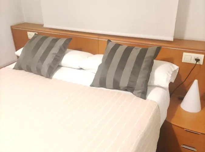 Piso Acogedor Con Parking アパート ヴィーゴ