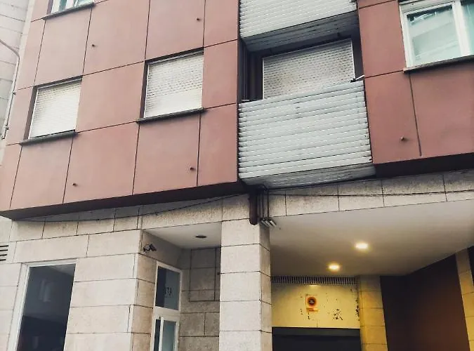 Piso Acogedor Con Parking アパート